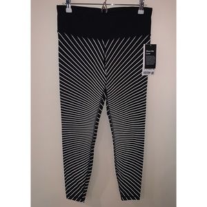 Lululemon • 10 • Reflective Speed Wunder Tight